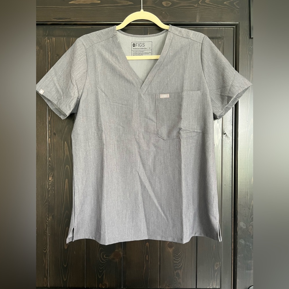 FIGS one pocket scrub top size medium